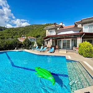  Villa Oasis: Private Pool Retreat With Garden Turkey